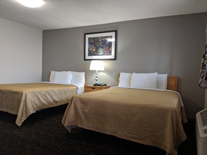 Standard Room with Two Double Beds Photo 3
