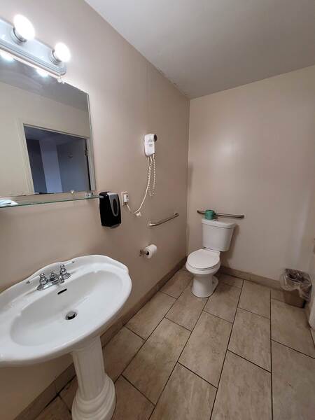 Two Double Beds Disability Access Photo 4